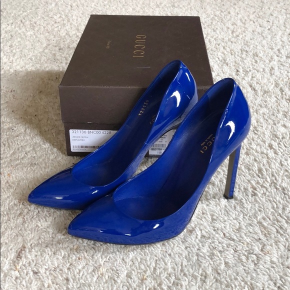gucci blue pumps